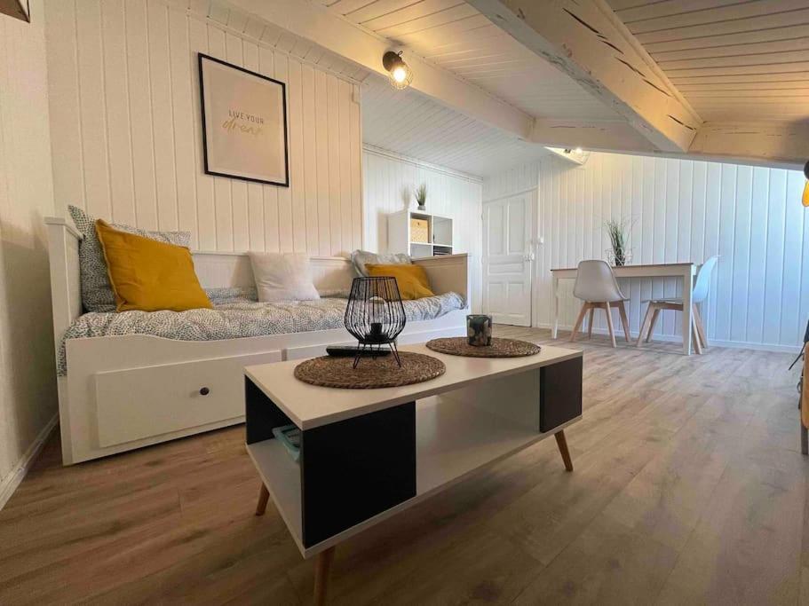 Studio Cosy, En Centre, Proche Gare, Vue Degagee Valence  Esterno foto